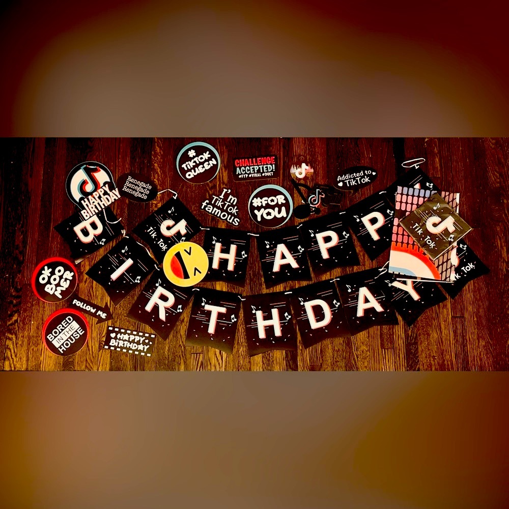 Tik Tok birthday decorations 31 piece lot + plasticware Excellent.